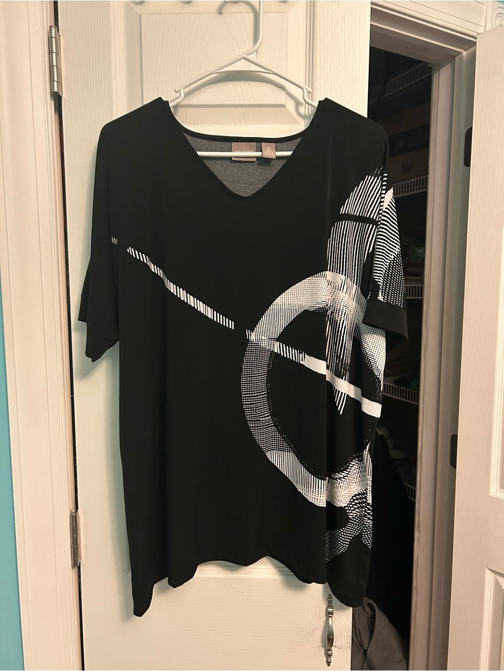 Chico's Black V-Neck Tunic with White Graphic Circles